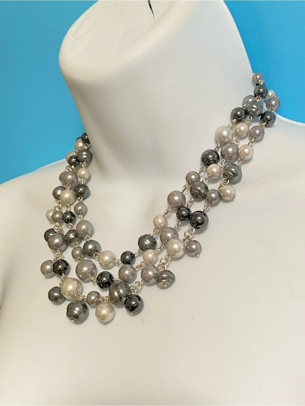 Triple Strand Pearl & Glass Beads Necklace Shades Of Gray